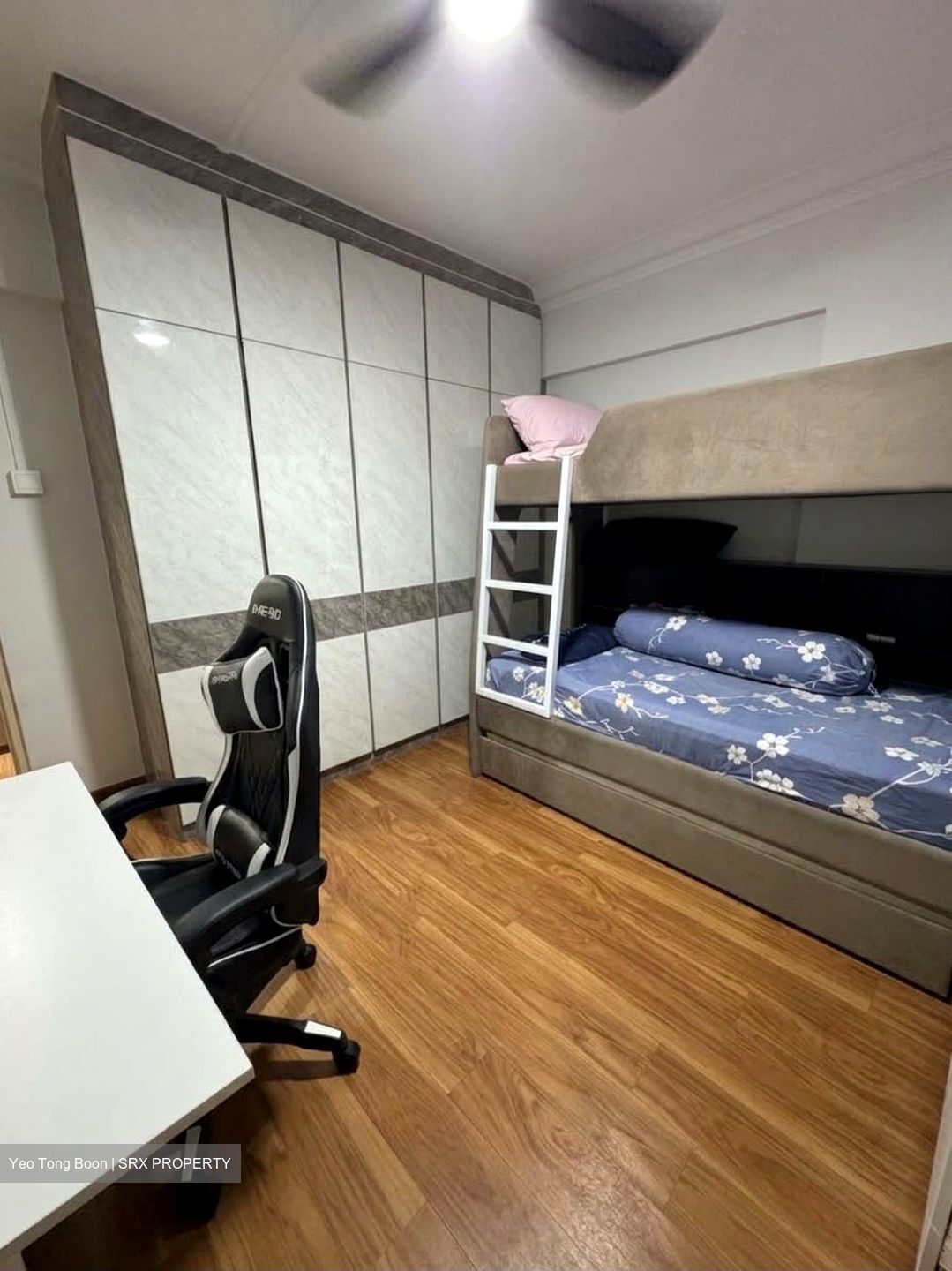 Blk 558 Jurong West Street 42 (Jurong West), HDB Executive #634587891